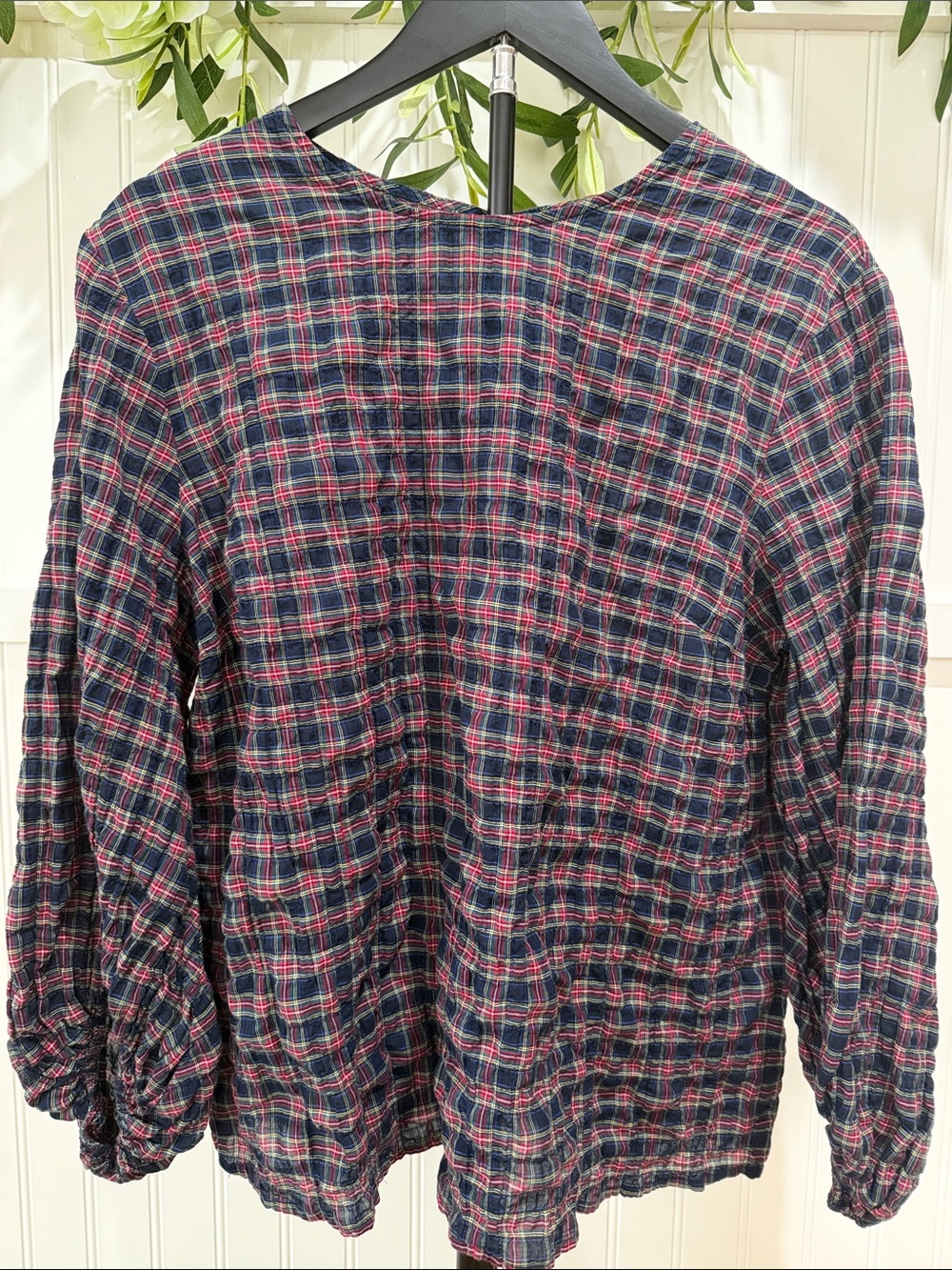 #899 J. McLAUGHLIN Plaid Long-Sleeve Ruched Textured Blouse in Navy and Red
